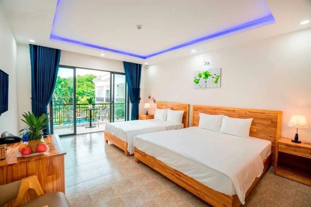 Bán villa gần 2000m2 dòng tiền 400 triệu mỗi tháng giá rẻ cần bán gấp