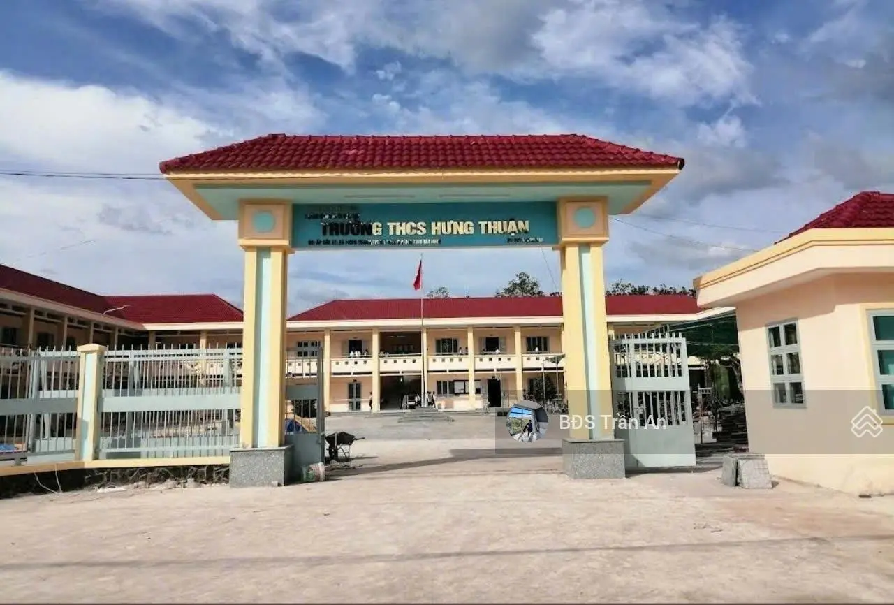 700tr - cần bán gấp đất full thổ 195m2 tại KDC Lộc Hưng, TX. Trảng Bàng