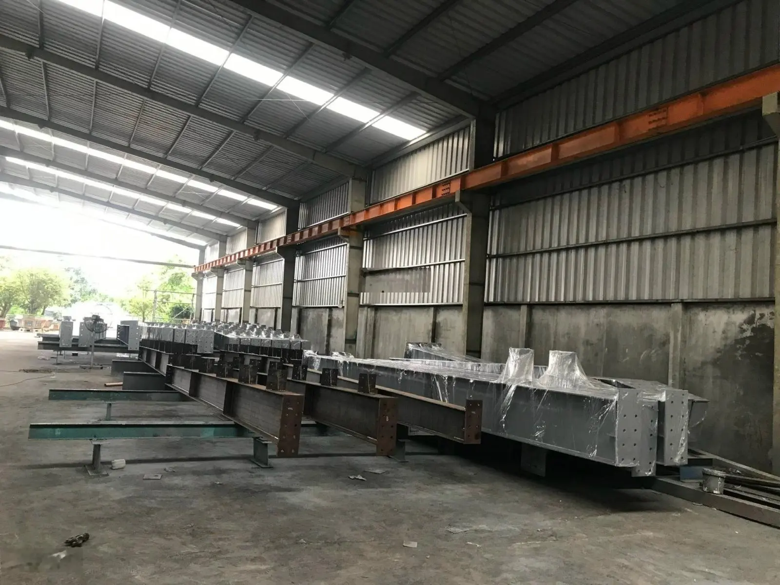 Bán nhà xưởng cơ khí có cẩu trục đường container, đang cho thuê 80tr/tháng