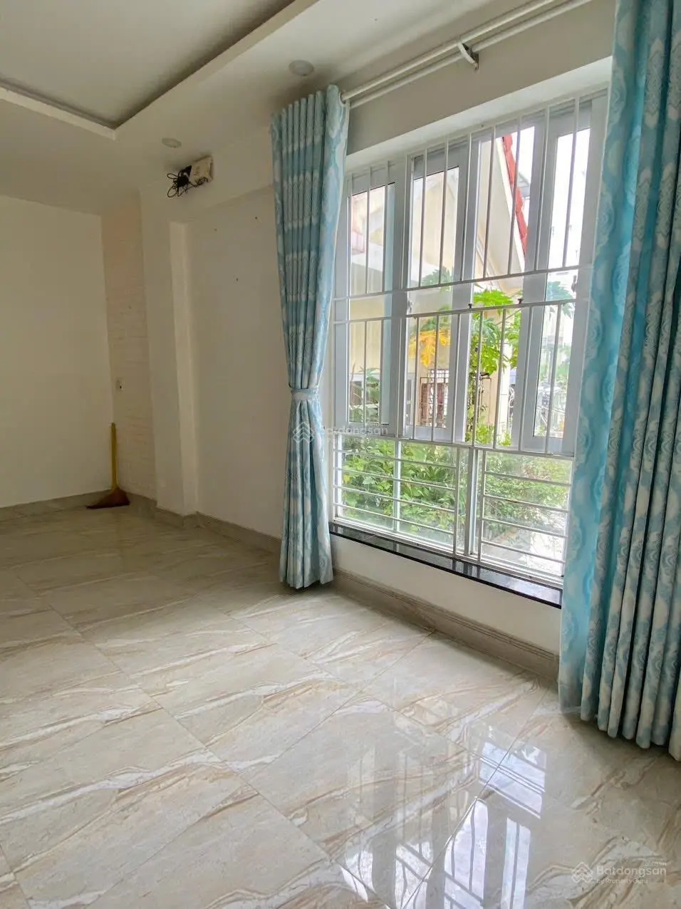 Bán nhà hẻm 44/16 Bạch Đằng, Phước Tiến, Nha Trang