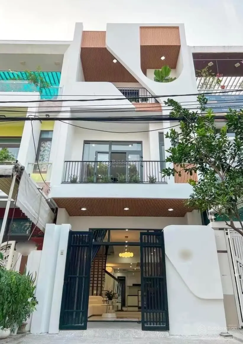 Nóng! Cần bán nhà phố Lý Chính Thắng, phường 7, quận 3 - 58,5m2. Sổ chuẩn, hoàn công đủ