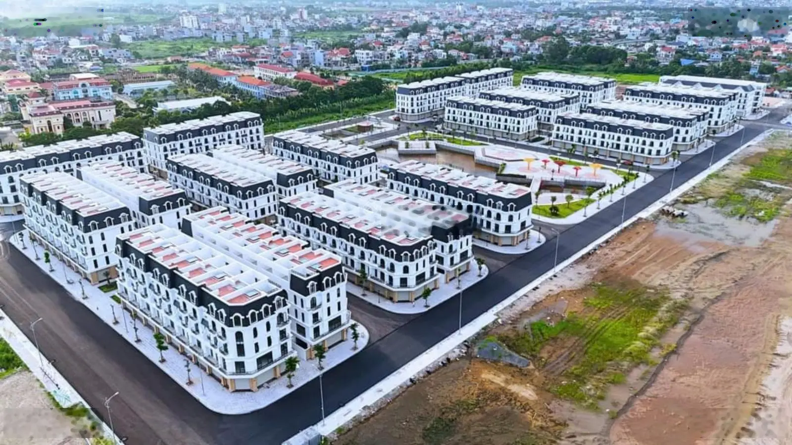 Siêu phẩm LK2 cực VIP tại Hoàng Huy New City, nhìn sang trung tâm hành chính. LH: 0363931274