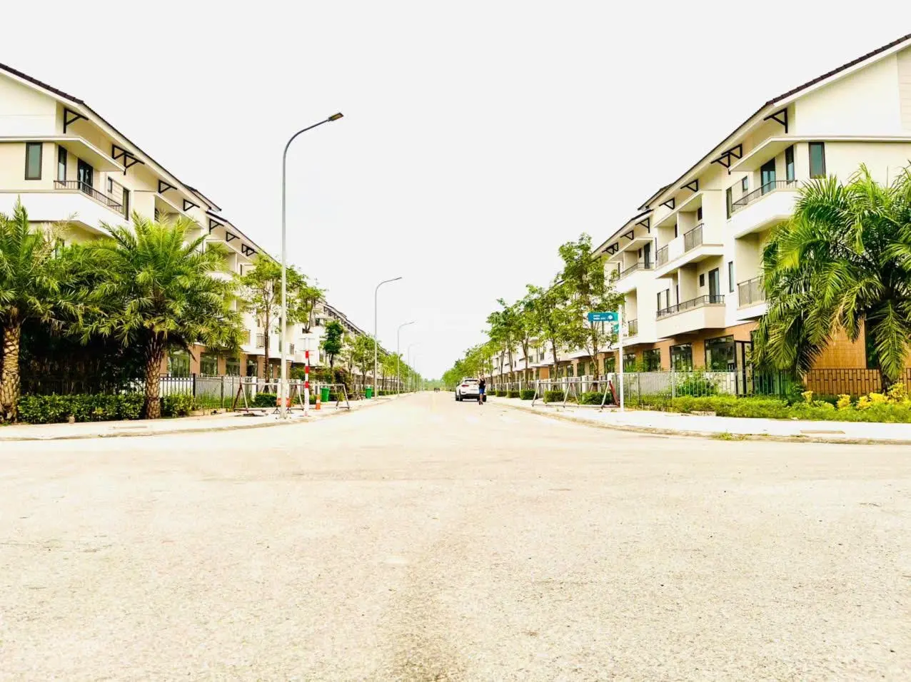 Bán shophouse 100m2, nhà 3 tầng, có đường nội khu 6m, tại Centa Riverside, VSIP - Từ Sơn - Bắc Ninh