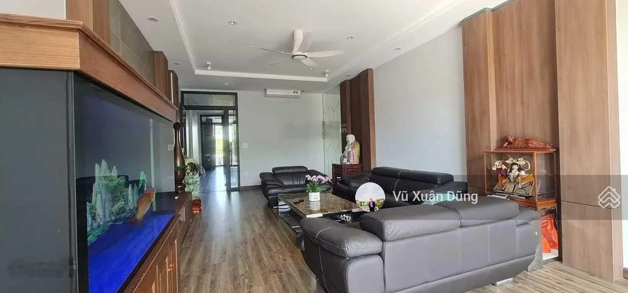 Bán nhà mặt phố Nguyễn Văn Cừ 100m2 5 tầng, MT 5m, gara, thang máy, dòng tiền, kinh doanh, 2 thoáng