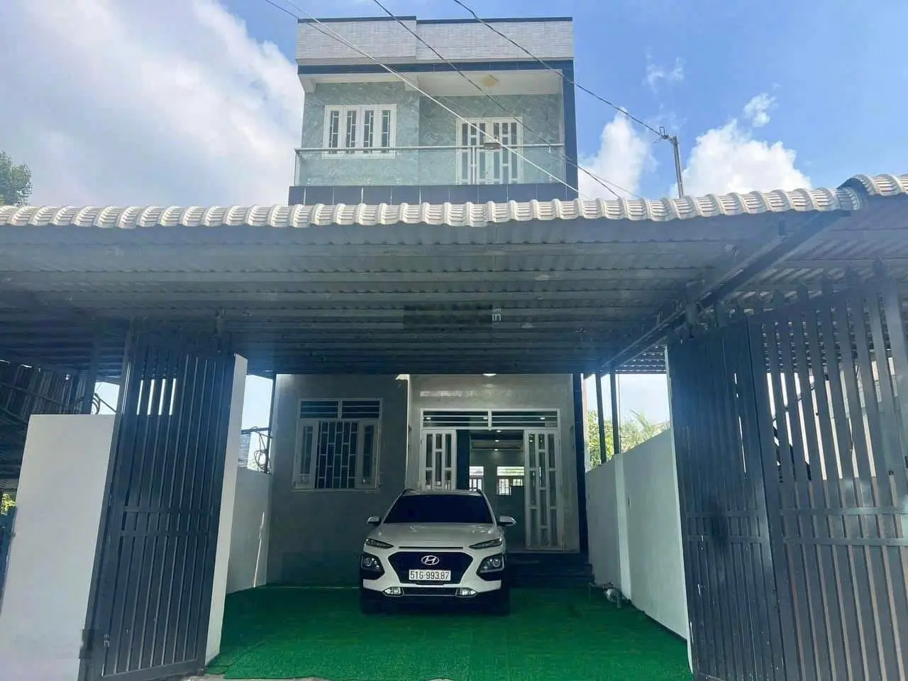 Nhà 1 trệt 2 lầu diện tích 191,1m2 (6x32) ngay giáp Vinhomes Grand Park, giá bán 7,950 tỷ