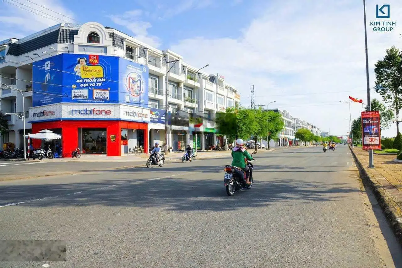 Cần tiền bán gấp căn nhà Trần Hưng Đạo view kênh Xà No