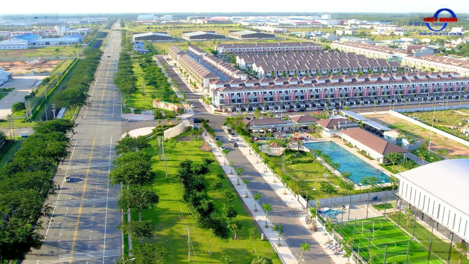 Bán nhà liền kề 3 tầng view công viên Suncasa Central, cạnh TT Thành phố Mới Bình Dương