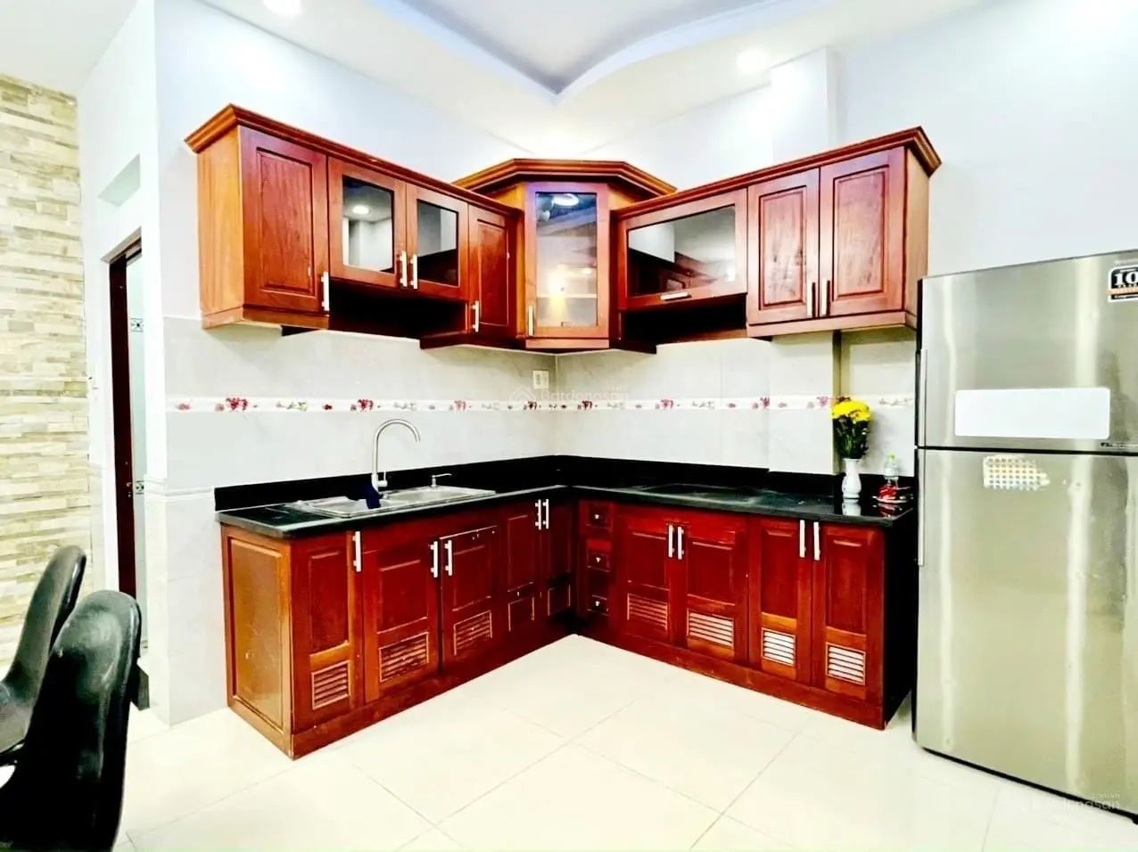 Bán nhà hẻm 1/ 4PN, 4WC, 51m2, view đẹp tại Hòa Hưng, Q10, HCM