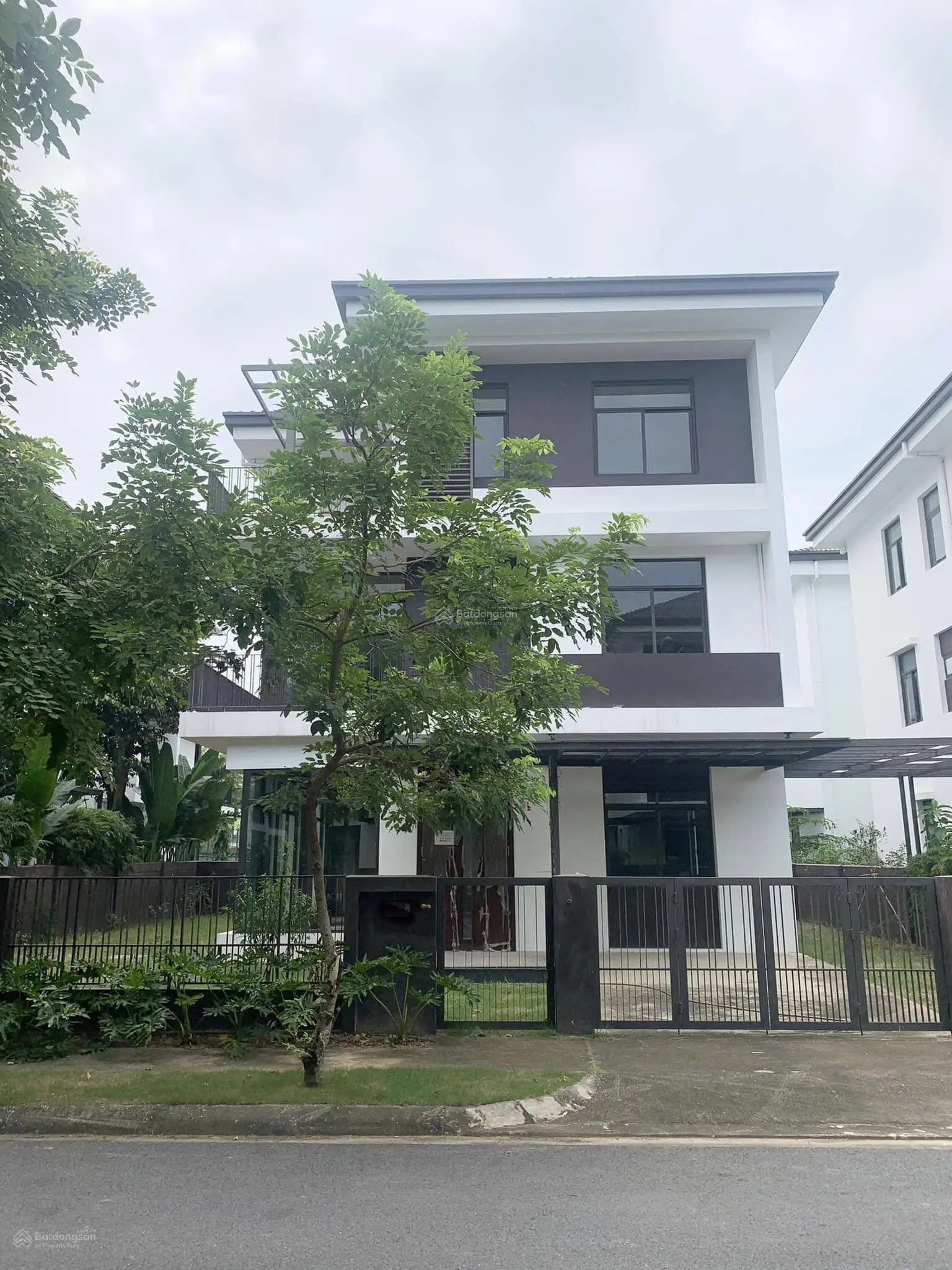 Quỹ hàng chuyển nhượng biệt thự, liền kề Hà Đô Charm Villas vị trí đẹp giá tốt.