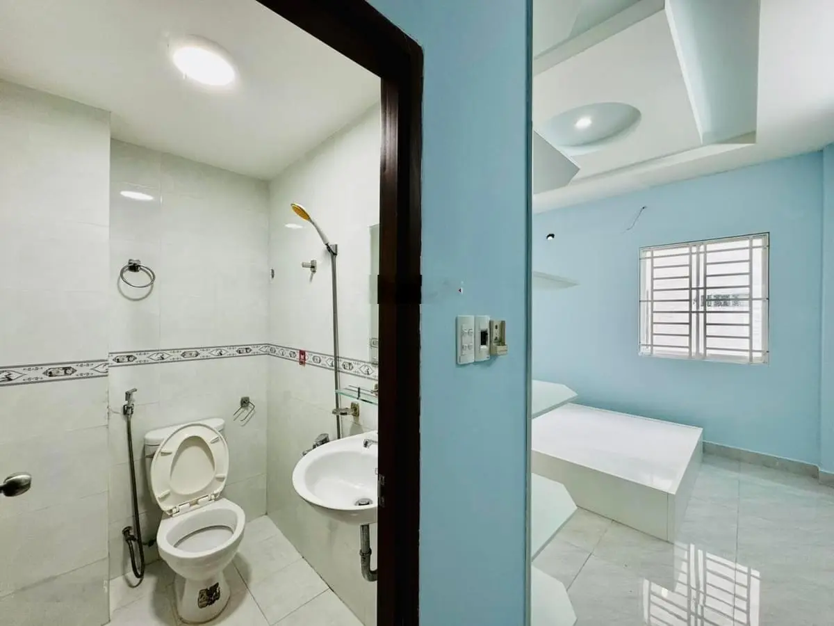 Cần bán gấp Đg Nguyễn Duy Trinh, Bình Trưng Đông, Q. 2. 66m2(5x13,2m), 3 tầng 5PN, 4 WC