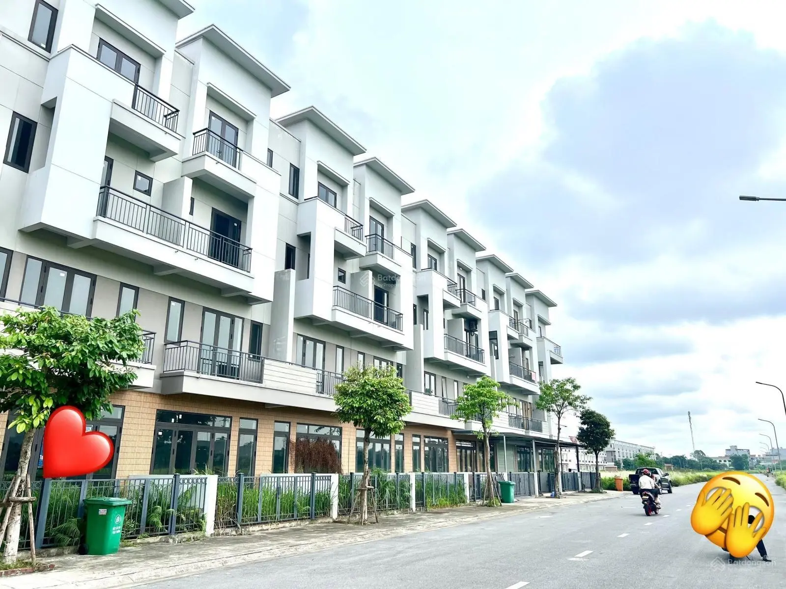 Duy nhất một căn shophouse 4 tầng trước 9 tòa cc chuẩn bị xây