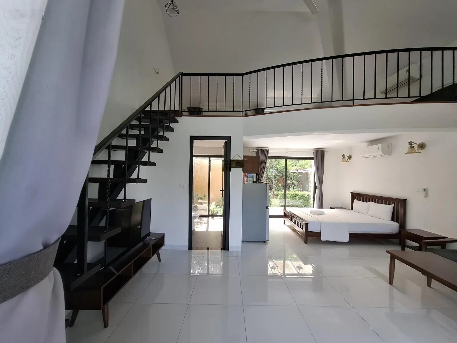 Bán Biệt thự nghỉ dưỡng Yên Bài Ba Vì 400m2 , 4 ngủ, khách, bếp , sẵn khai thác homestay