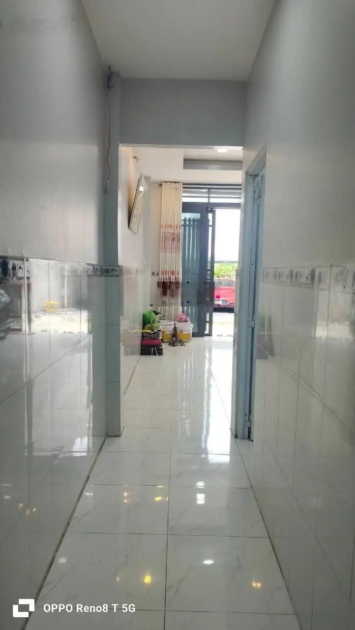 Tôi cần bán căn nhà có 3 phòng ngủ 2 toilet 4*12m giá chỉ 1 tỷ 260 tr TL LH 0385280609 gặp Hạnh Ngô