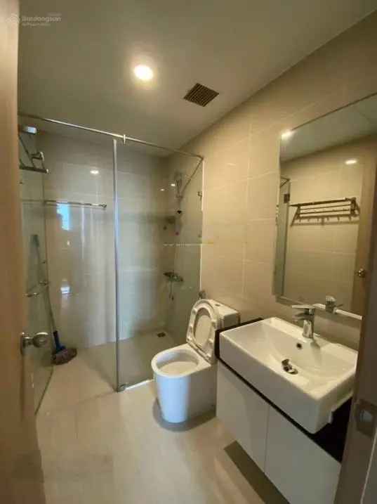 Cần bán gấp CHCC Lucky Palace Quận 6, Penthouse 170m2 4 PN giá: 8.5 tỷ sổ hồng. LH 0934 144 *** Hương