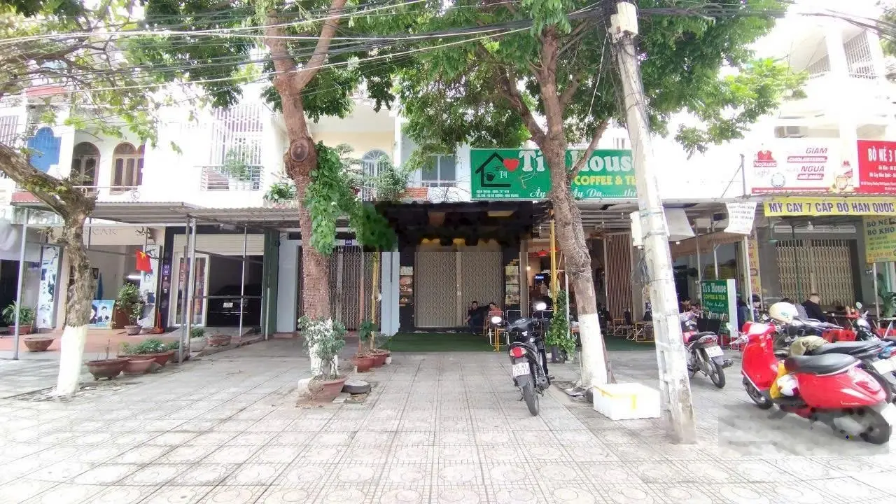 Bán nhà 3 tầng. Đường Dã Tượng, Phường Vĩnh Nguyên, Nha Trang. Dt:76m2. Sổ hồng. Lh:0931183878