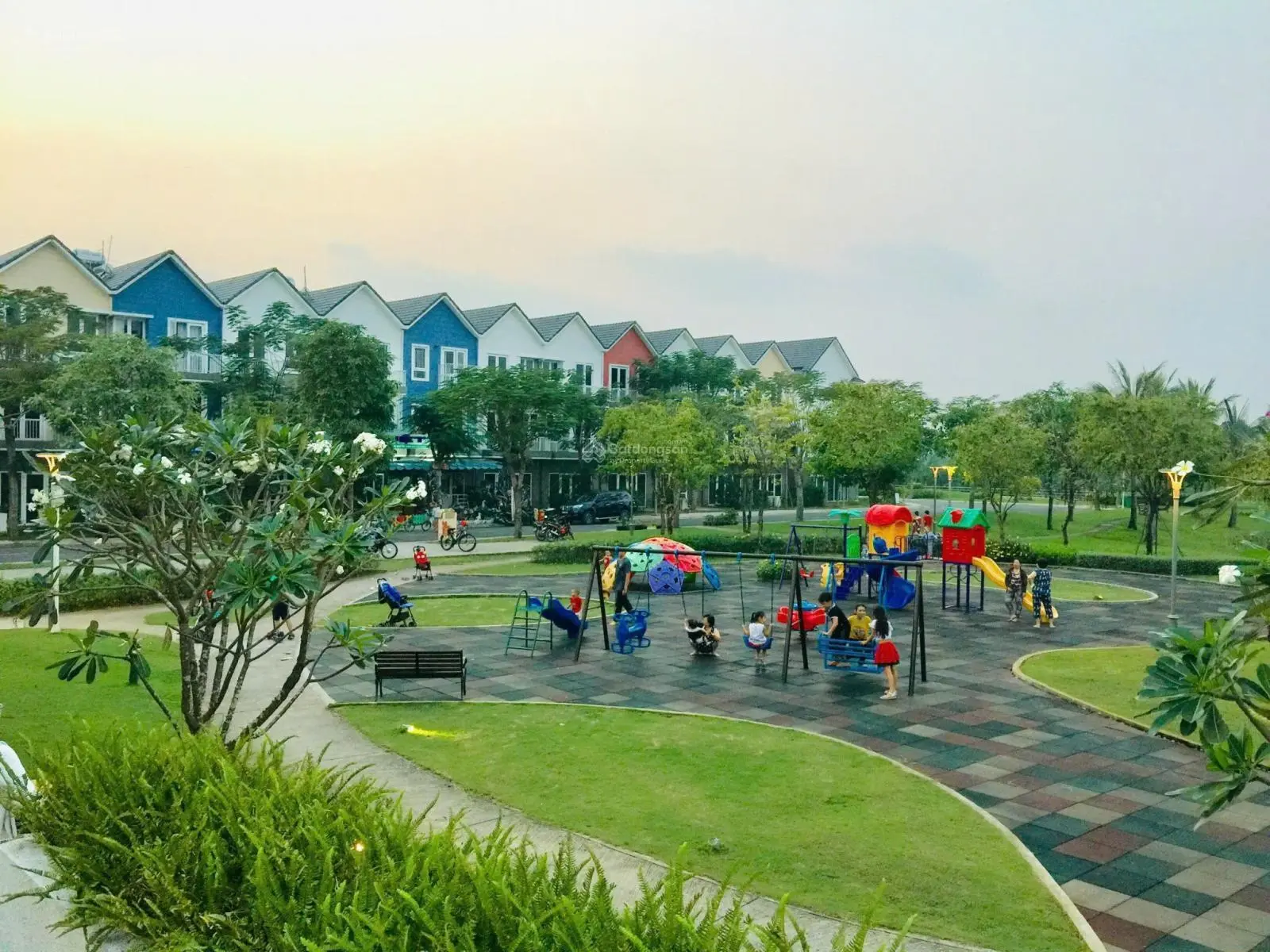 Top 1 giỏ hàng Park Riverside giá tốt nhất thị trường không kê giá, làm việc thẳng chủ