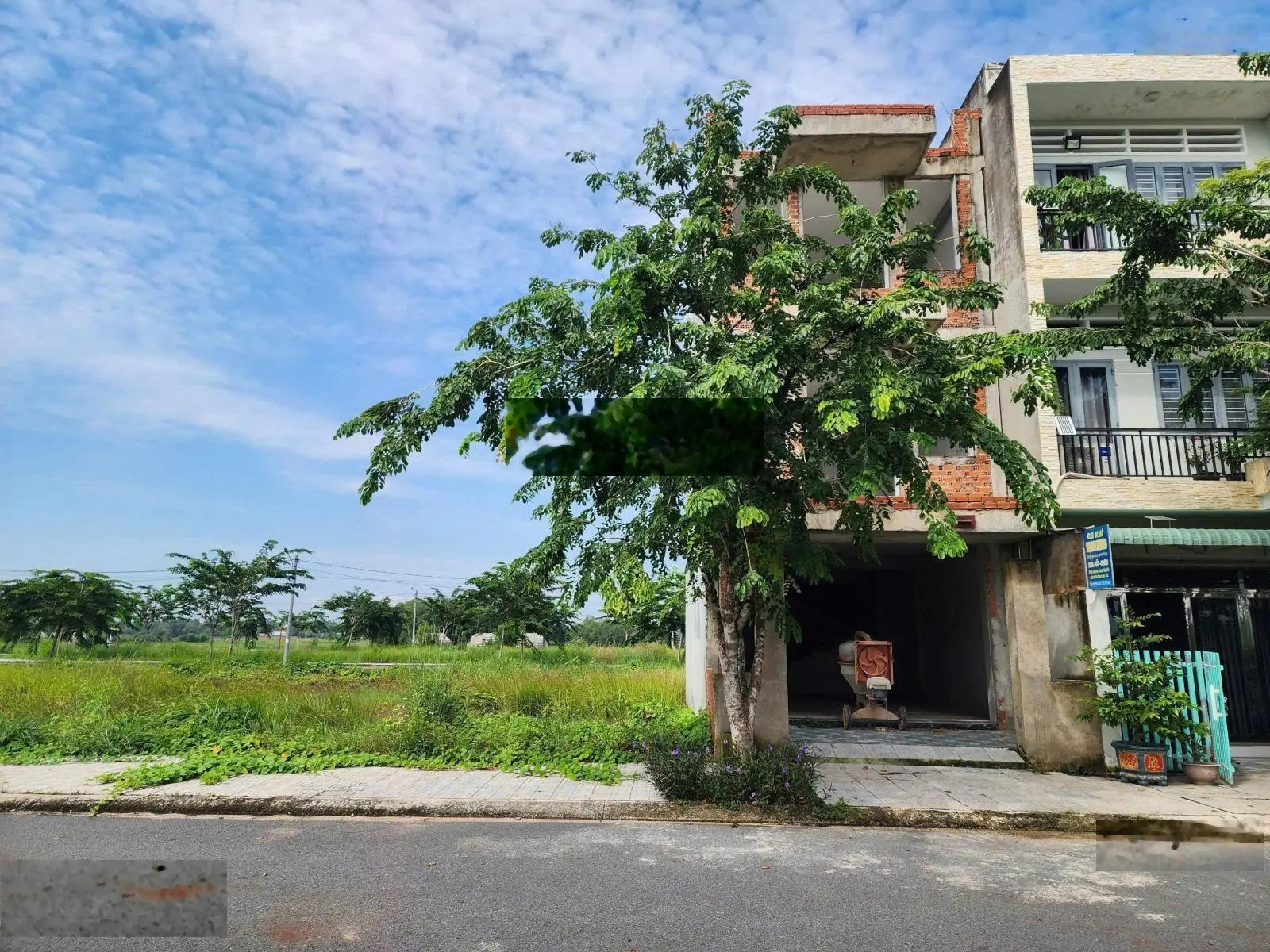 Chính chủ bán đất nền dự án tại Hưng Long Residence, giá 800 triệu, diện tích 90m2, sổ hồng riêng