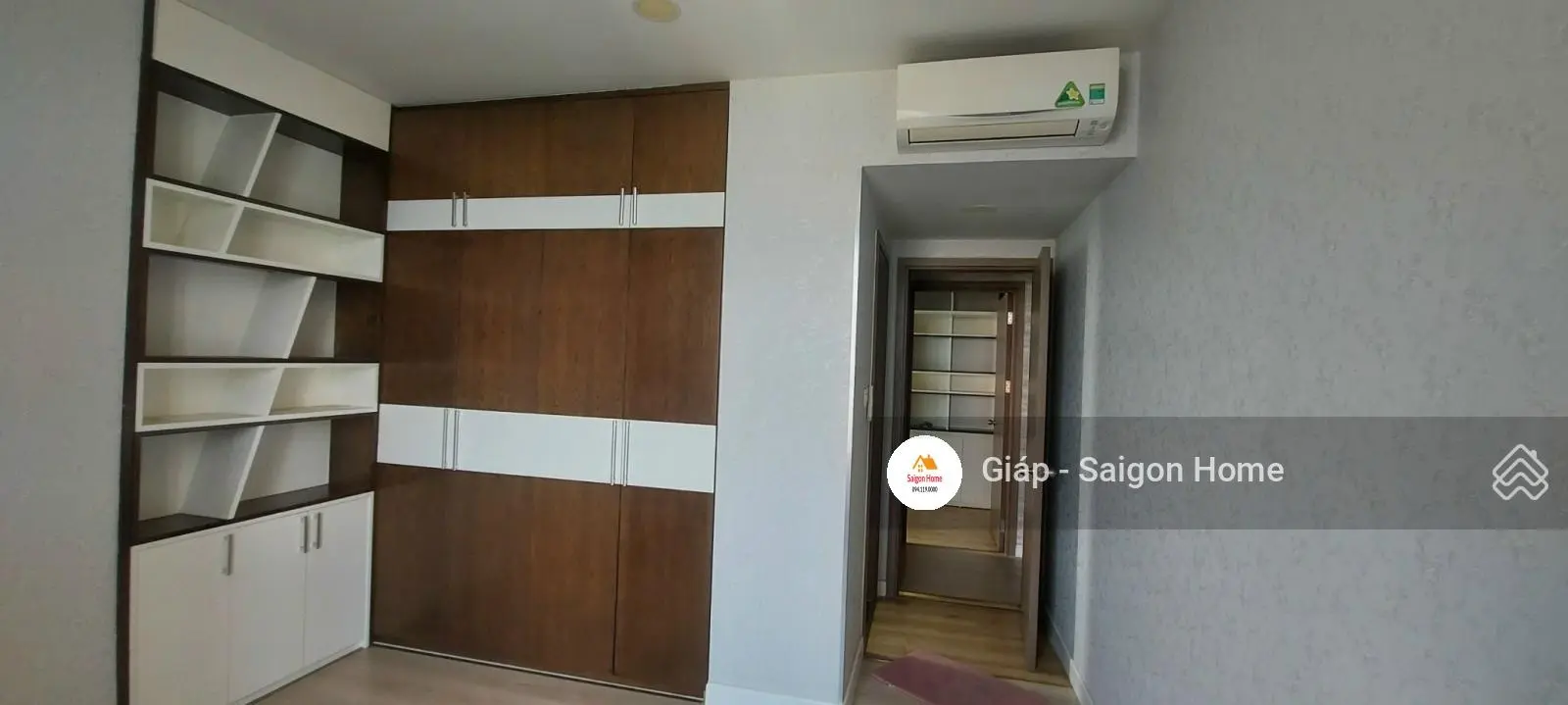 Hàng Cực HÓT ! Chủ cần bán gấp ICON56 căn góc 94m2, 3PN,2WC. View sông, Quận 1. Giá chỉ 6.3 tỷ