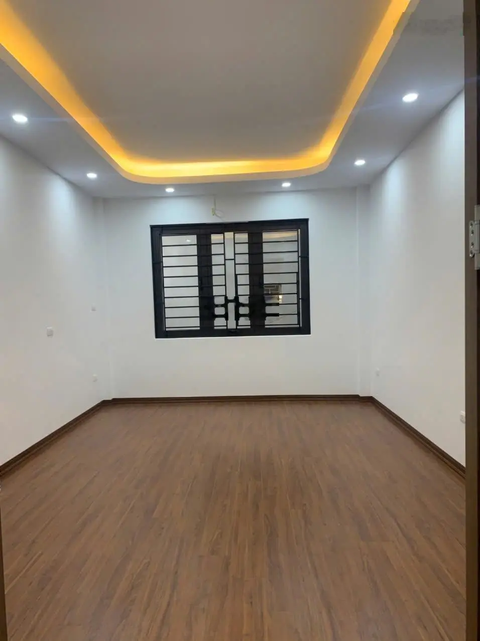 Bán nhà phân lô ngõ 120 Dương Văn Bé (cấp 1, 2 Vĩnh Tuy), 35m2x5T, xây mới cách ô tô 10m giá 6.9 tỷ