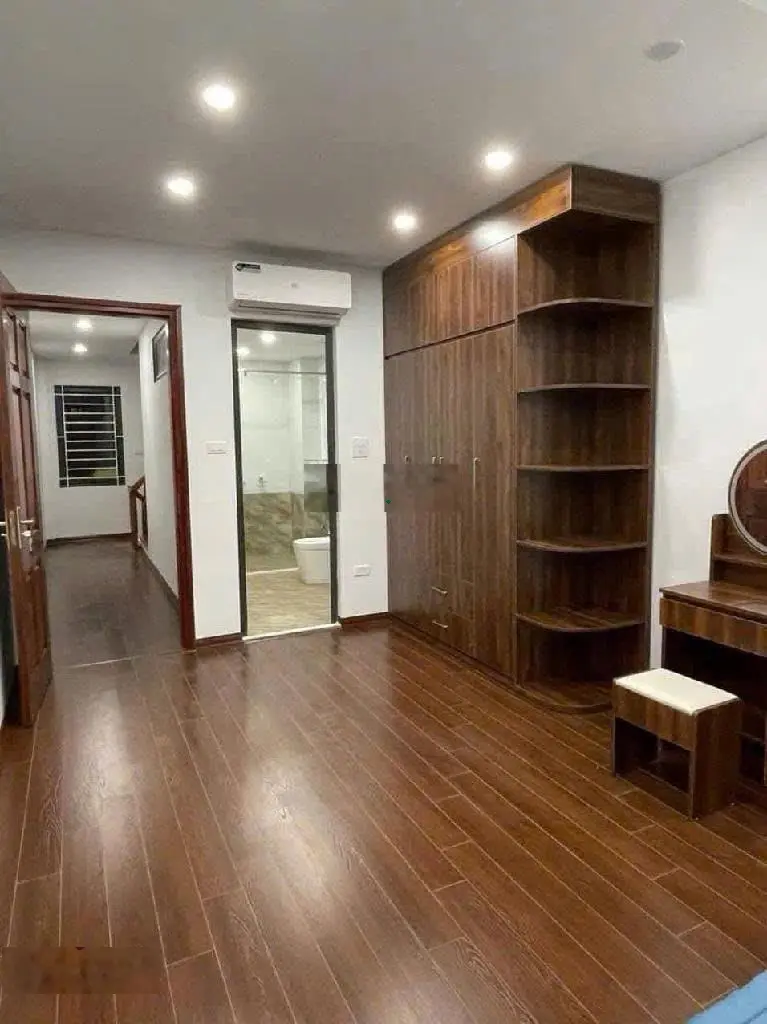 Hiếm- Lạc Thị,Thanh Trì - Nhà mới 45m2 5 tầng, ôtô tránh, ôtô vào nhà chỉ 6 tỷ, lh 0904690958