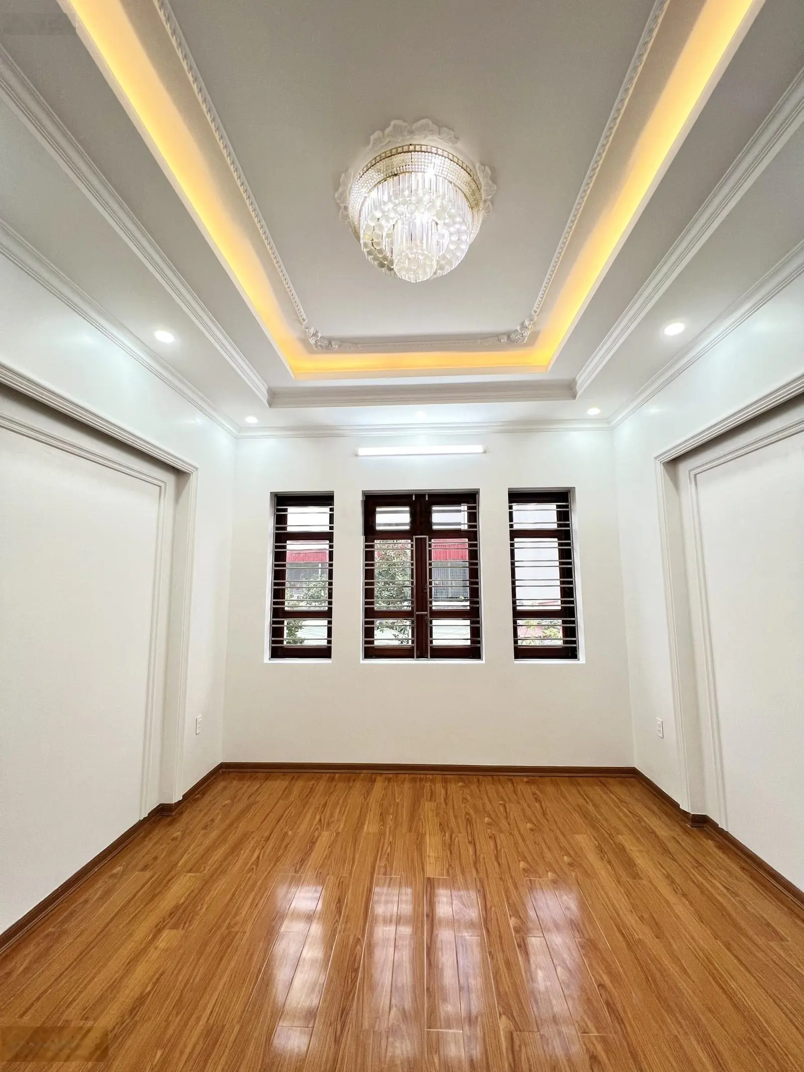 Bán NP đẹp Ngô Gia Tự, 28 tỷ, 102m2 siêu hot tại Long Biên, Hà Nội