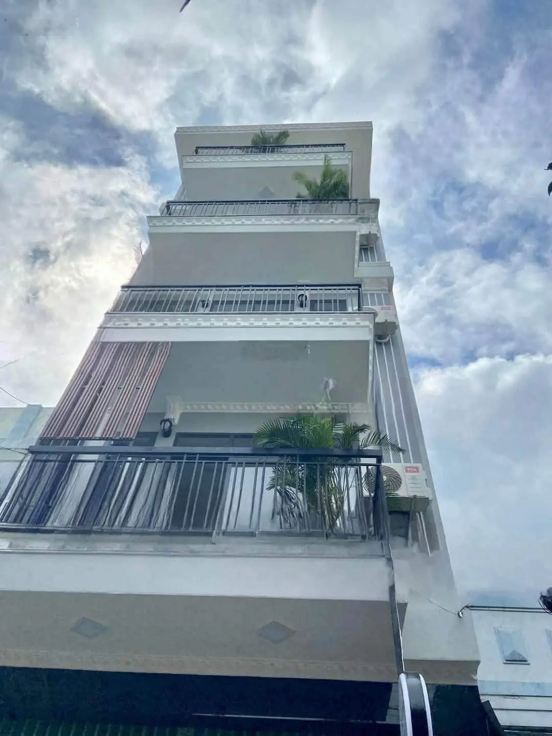 Bán nhà riêng tại đường hoàng văn thụ 8,7 tỷ vnd, 104 m2, view đẹp