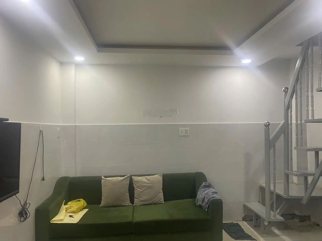 Cần bán căn nhà lầu đúc sổ chung, 20m2 1PN Hẻm Đường Số 2, Trường Thọ, Thủ Đức