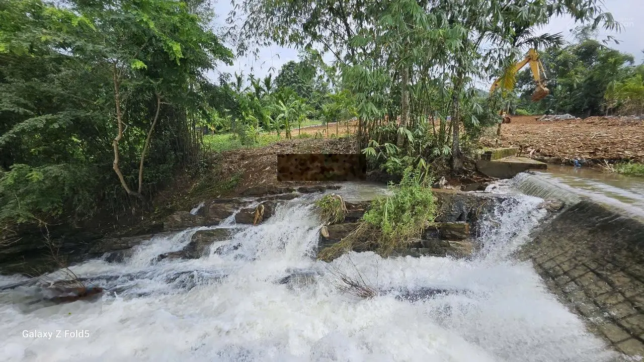 Bán gấp lô đất giáp sông Bôi, liền kề khoáng nóng tại Kim Bôi