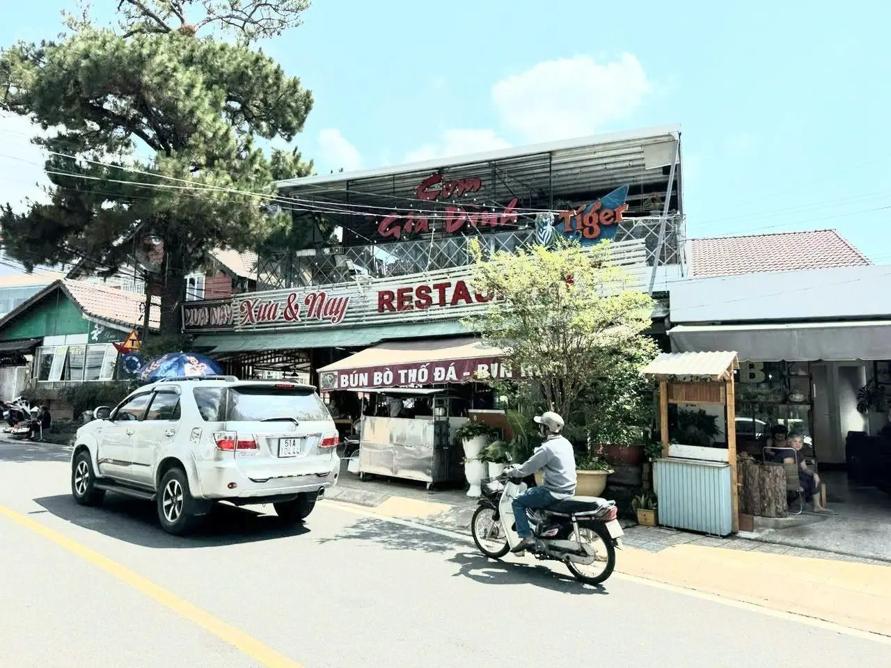 Bán nhà hàng 2 mặt tiền đường Pasteur - khu kinh doanh nhà hàng cao cấp tại Đà Lạt