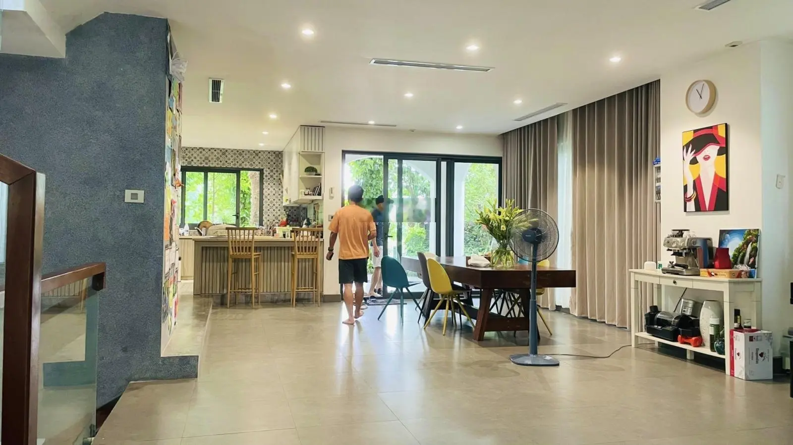 Bán nhà biệt thự 300m2 view sông đẹp xuất sắc tại Vinhomes Riverside, giá thỏa thuận