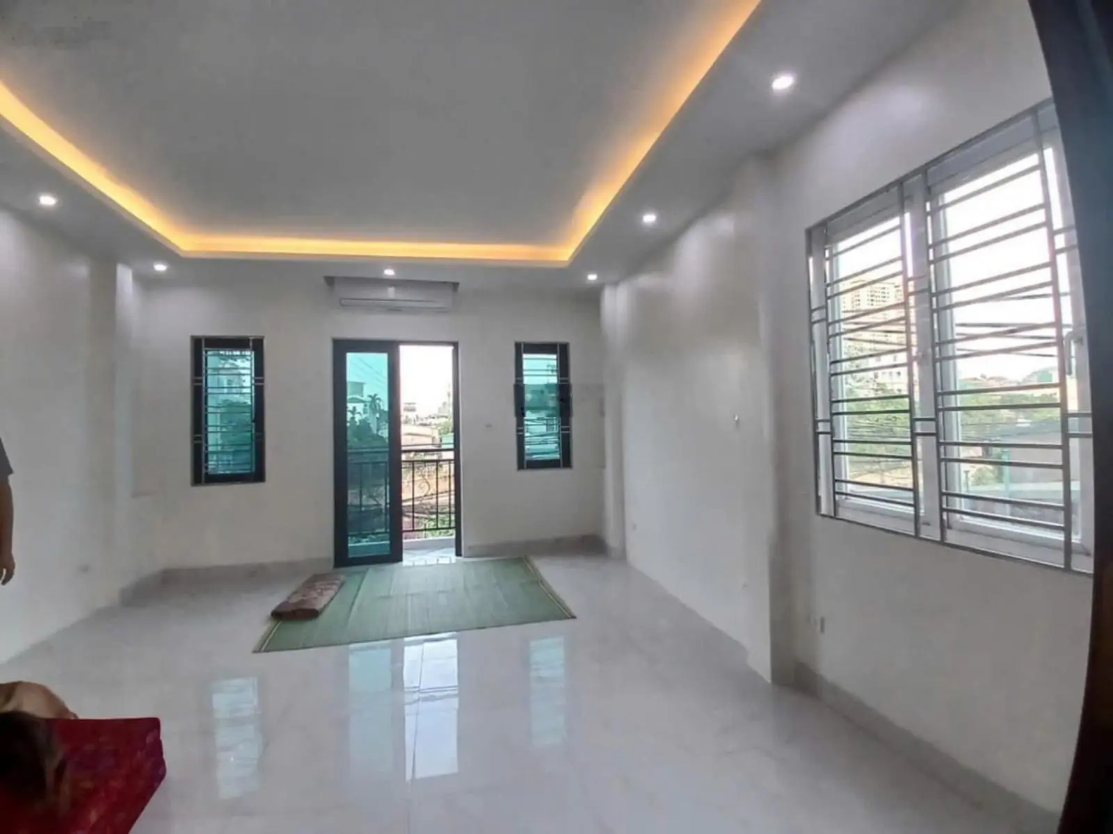 GẤP! Bán nhà mặt phố Cầu Tó Hữu Hòa lô góc 50m2*5T view vườn hoa giá 12.3 tỷ