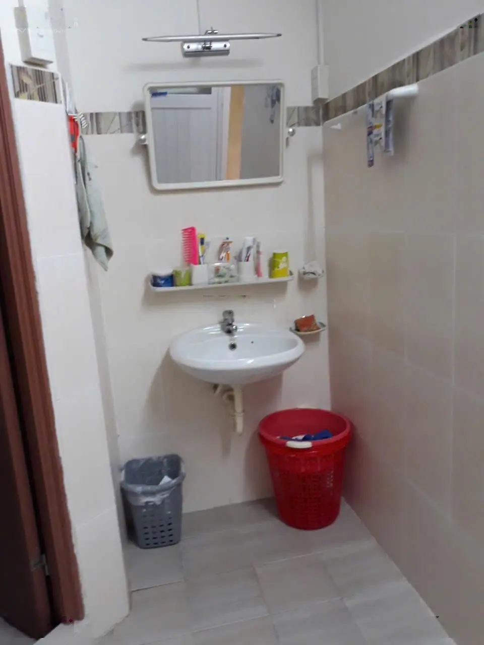 Bán căn hộ chung cư Hưng Phú lô B, 70m2, 2 phòng ngủ, sổ hồng, thang máy