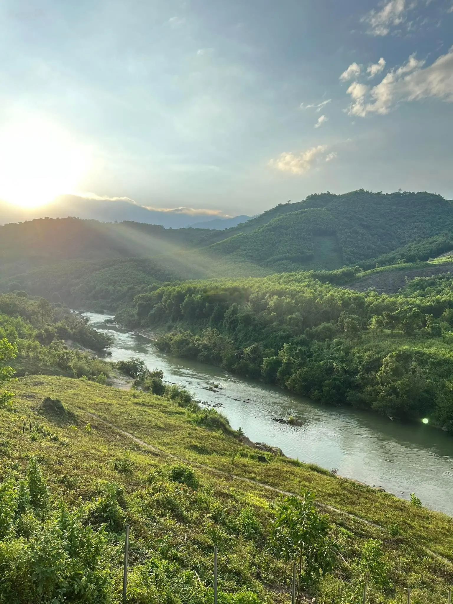 Bán 2,7 hecta giáp Sông Cái, mặt tiền đường Nha Trang - Đà Lạt làm điểm dừng chân, homestay