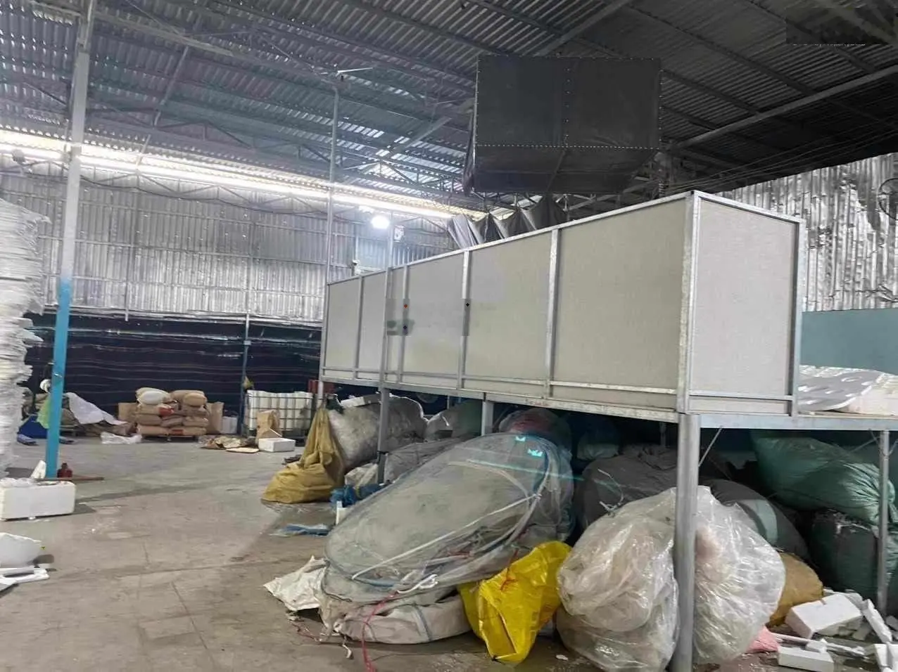 Cần bán xưởng 1317m2 xây full điện 3 pha đầy đủ đường container thông DT744