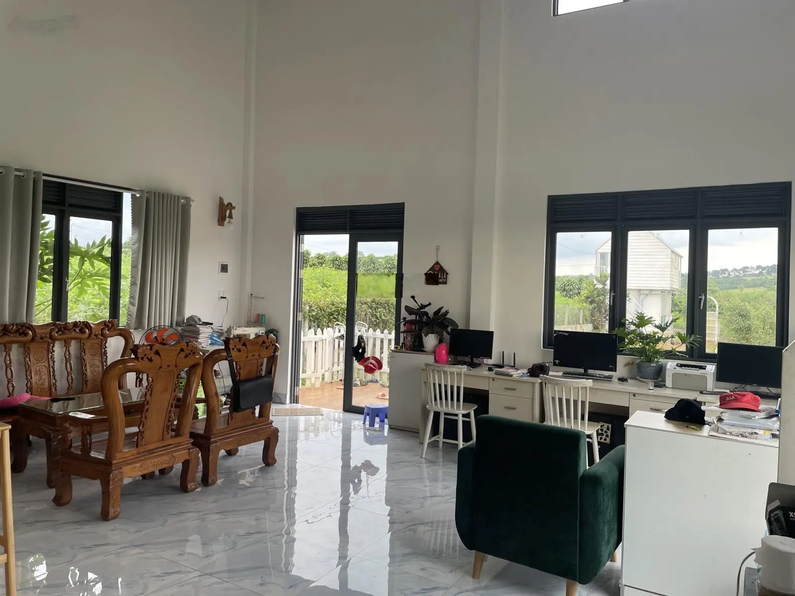 Chính chủ đang cần tiền nên bán gấp căn nhà vườn cùng 1 bungalow, đang cho thuê homestay