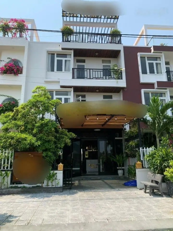 Bán villa 225m2 mặt tiền 9PN cạnh biển An Bàng kề sông, cận biển Hội An đang khai thác tốt