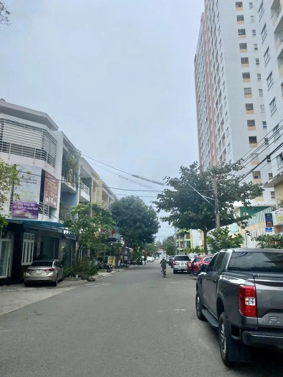 Bán nhà 2 tầng đường Võ Trường Toản, Vĩnh Hoà, Nha Trang. DT: 105m2. Hướng Nam. Giá bán: 6 tỷ