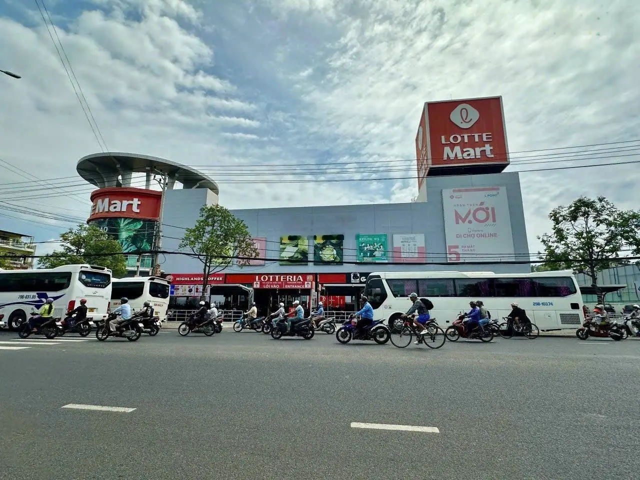 Hàng hiếm, bán nhà 2 tầng, mt đường 23/10 đối diện loteri mart, 189m2, ngang 6m, giá chỉ 12,5 tỷ.