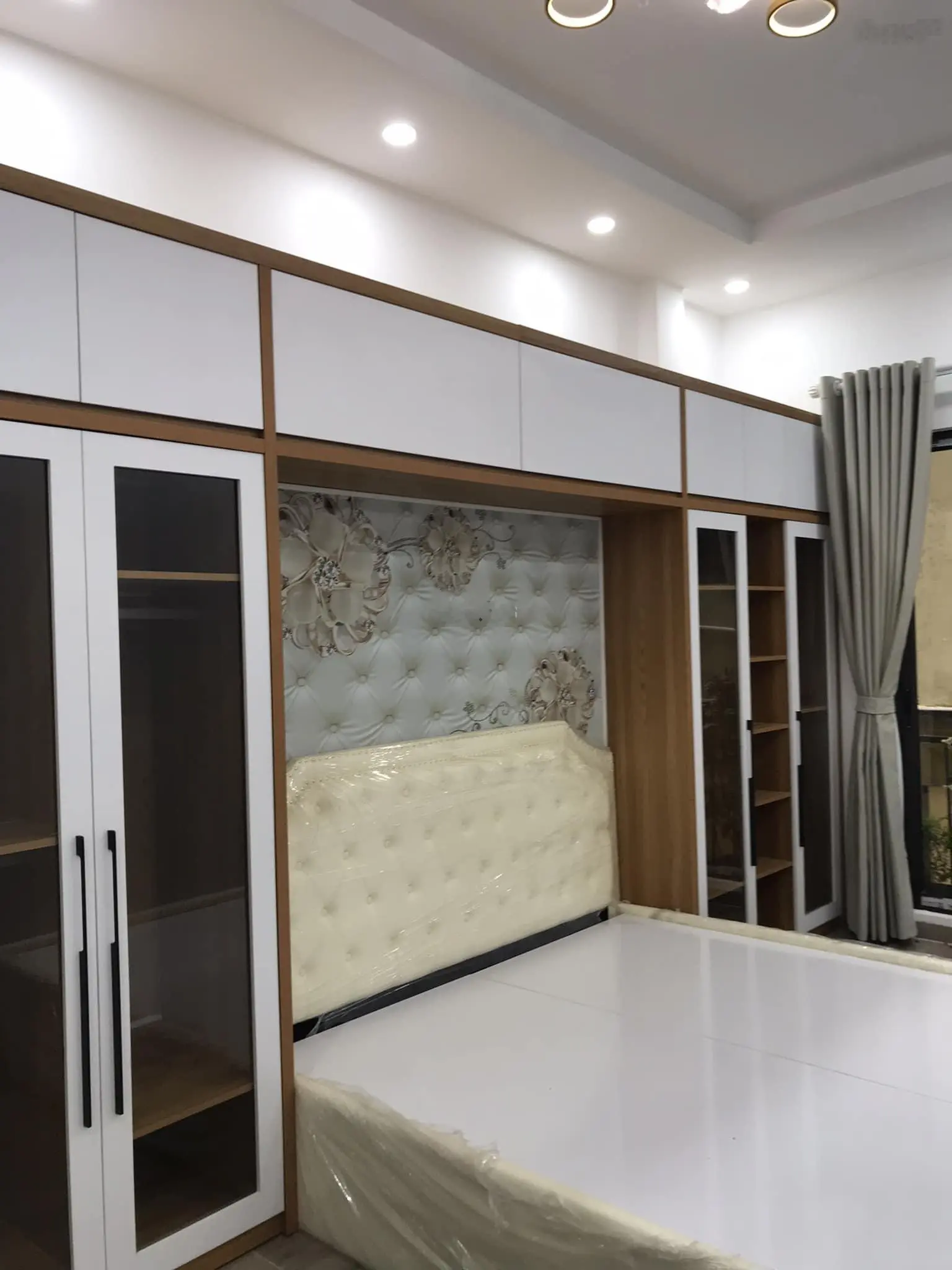 Nguyễn Đình Chiểu - diện tích: 110m2 - thiết kế: 7 tầng * thang máy - giá chào: 49,99 tỷ