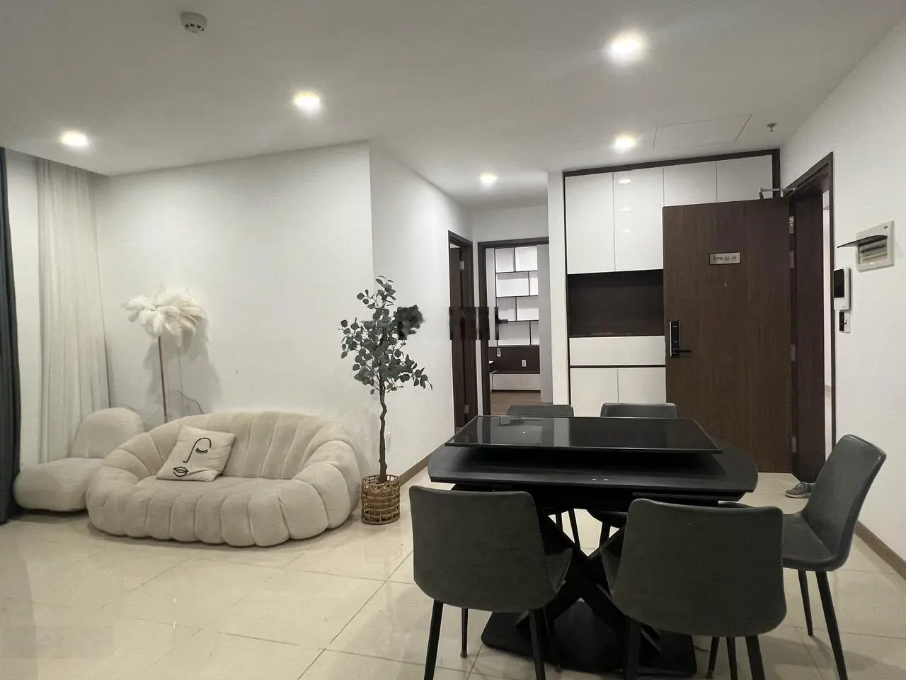 Cần tiền bán lỗ 600 triệu căn 3PN giá 2,4 tỷ chung cư Phú Tài Residences Quy Nhơn