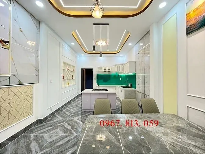 Nhà MT đường Thạnh Xuân 21, DT:4x20m, 2 Lầu, 4PN, hướng đông nam, Q12