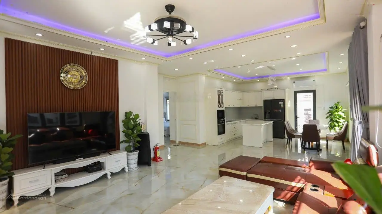 Bán biệt thự 2 tầng có hồ bơi, diện tích 600m2 tại khu du lịch Hàm Tiến, Phan Thiết