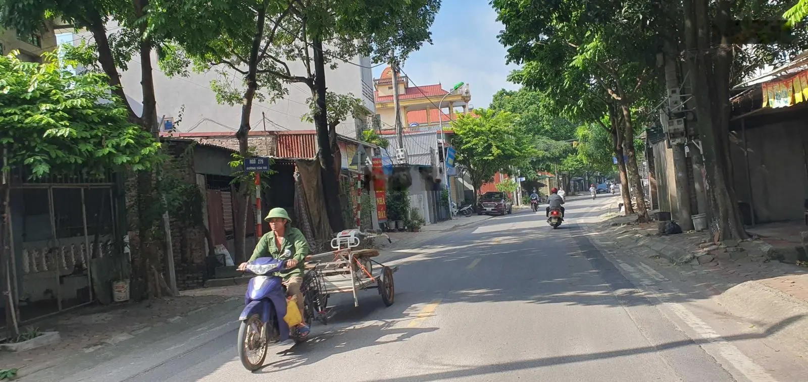 Có mảnh đất nhỏ tiền cấn bán cách cầu Nhật tân khoảng 3km