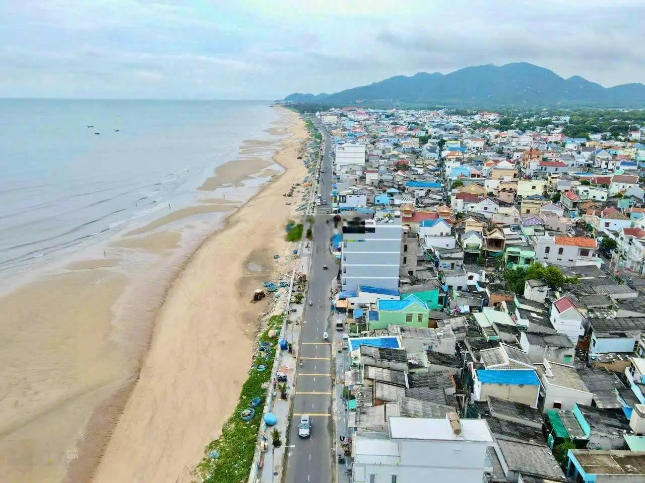 Rẻ nhất bờ kè Phước Hải (đường Trần Hưng Đạo), view biển trực diện. Tiện kinh doanh, xây khách sạn