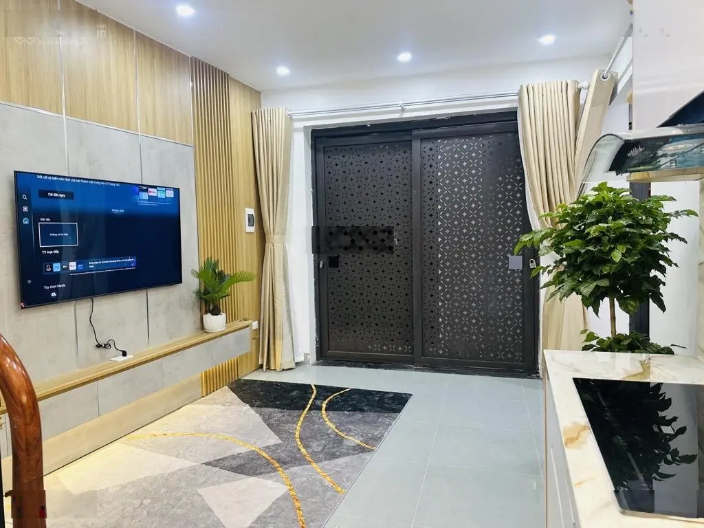 5.38 Tỷ - 26m x 6 Tầng - Phố Bạch Mai - 30m Ra Ôtô - Ngõ Thông - Full Nội Thất