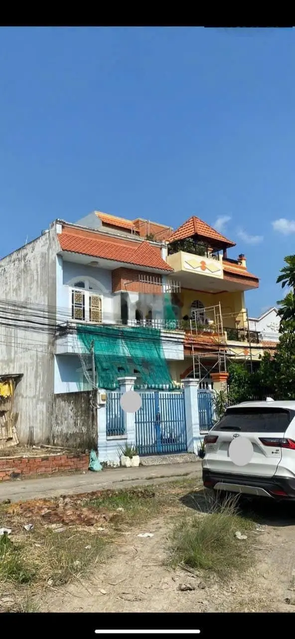 Nhĩnh ít 3 có ngay nhà 84m2 - 2 tầng hoàn công - xe hơi đậu cửa