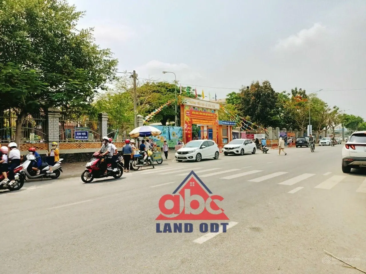 Nhà 2 lầu view sông Đồng Nai, P. Quang Vinh, BH. DT sàn 200m2 chỉ 4 tỷ