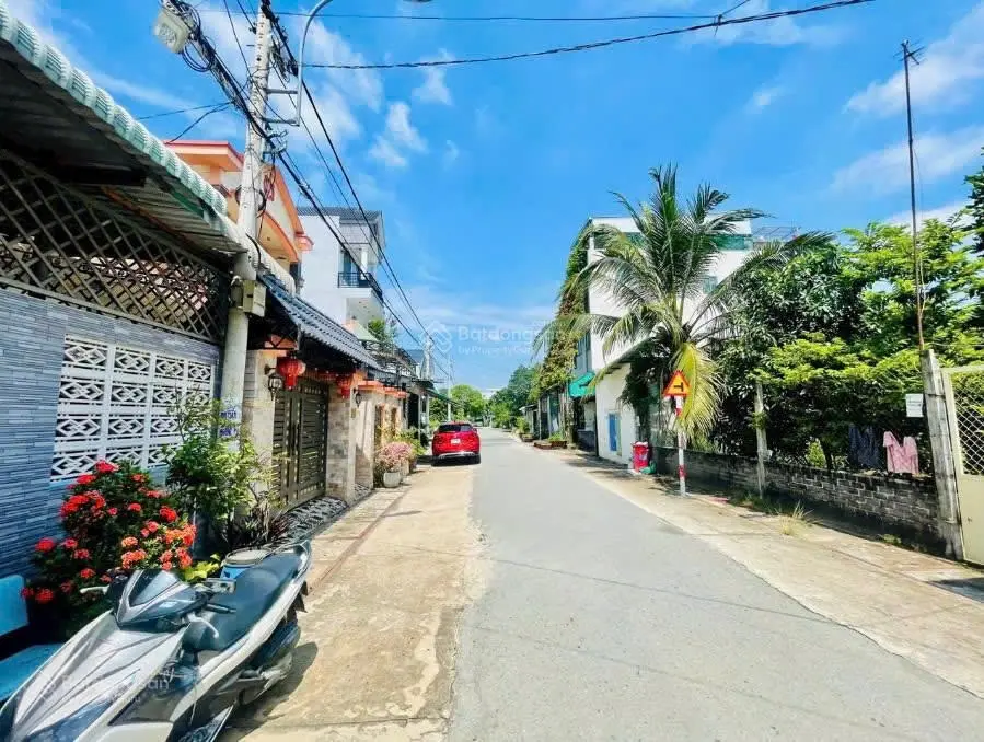 Cần bán lô đất tại đường Lê Lợi, Hóc Môn để lấy tiền Đáo Hạn Ngân Hàng