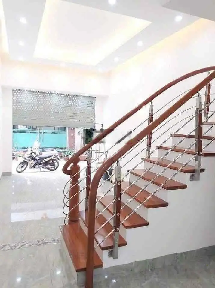 Bán nhà đẹp Nhuệ Giang, Hà Đông, 42m 2 mặt thoáng, ô tô vào nhà, cho thuê văn phòng hoặc kinh doanh