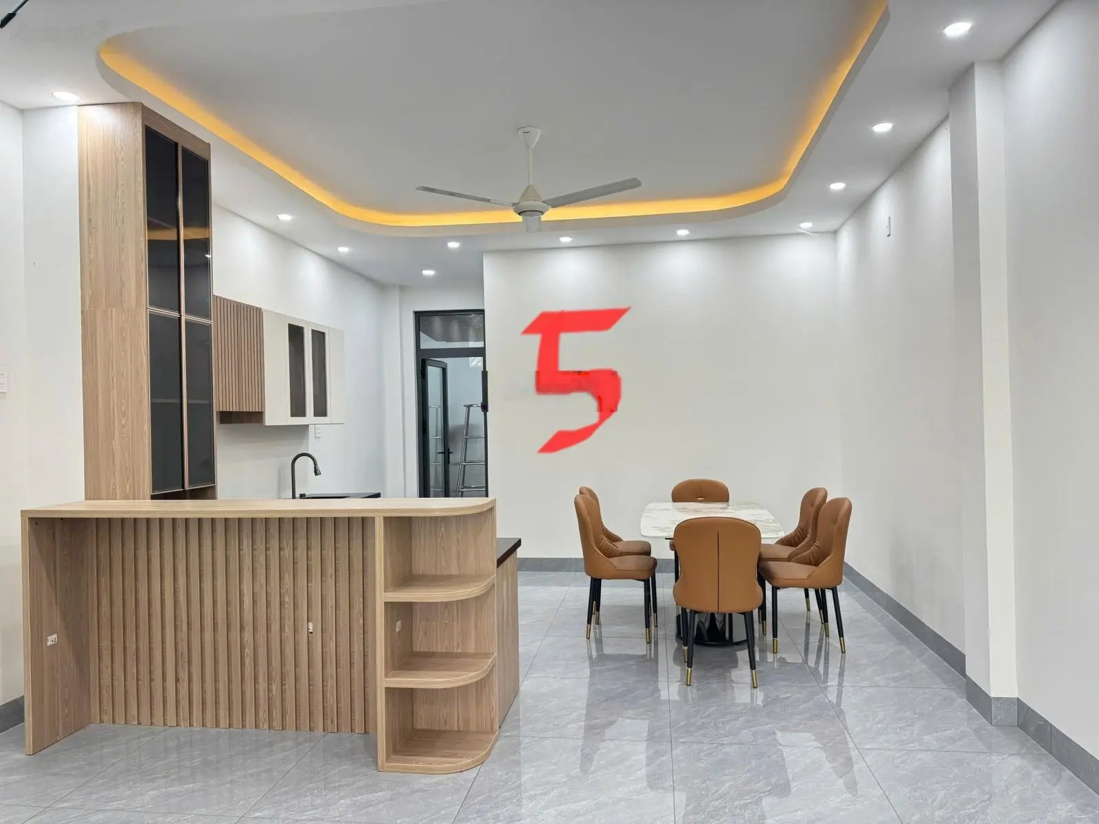 Nhà MT đường Nguyễn Trọng Dân, phường 4, Thành Phố Gò Công. 115m2 3tầng 4phòng, sổ hồng, 6,2 tỷ TL